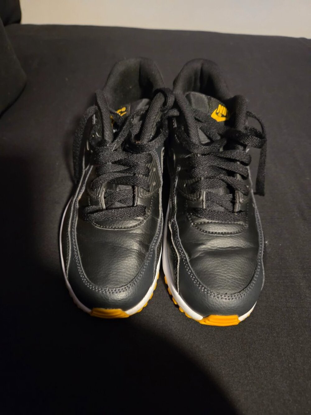Black and gold Nike air max 6 youth